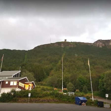 Fresh Studio With Parking Apartamento Tromsdalen Exterior foto