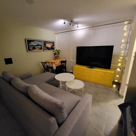 Fresh Studio With Parking Apartamento Tromsdalen Exterior foto
